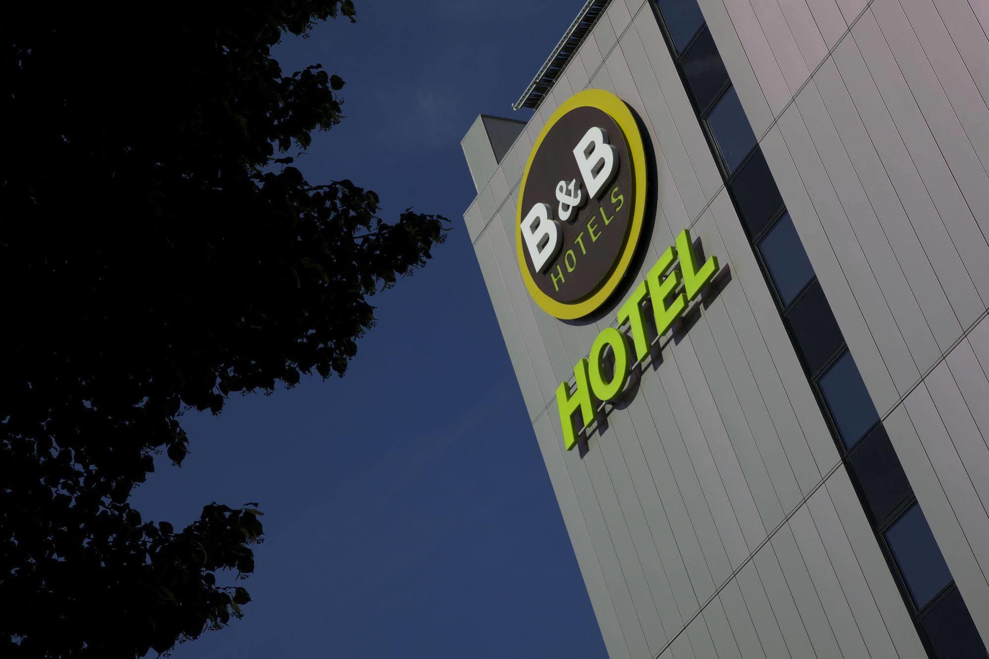 B&B Hotel Paris Porte Des Lilas Екстериор снимка